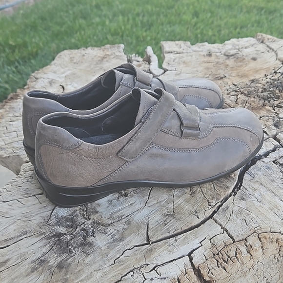 Ara Leather Oxford Style Walking Shoes - Picture 3 of 6